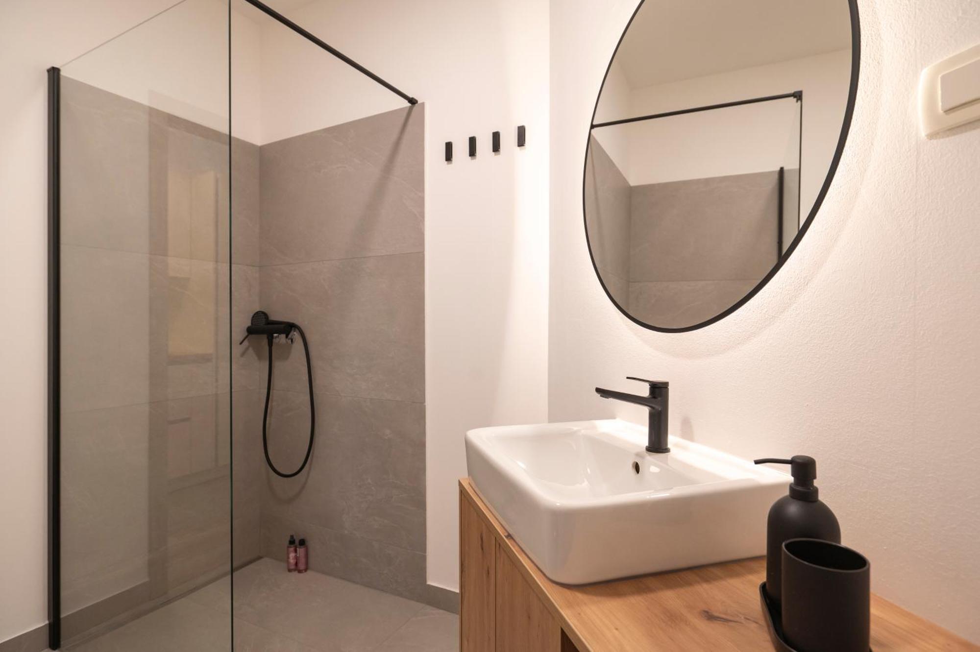 Nika & Erik Apartment ครานสกา โกรา ภายนอก รูปภาพ
